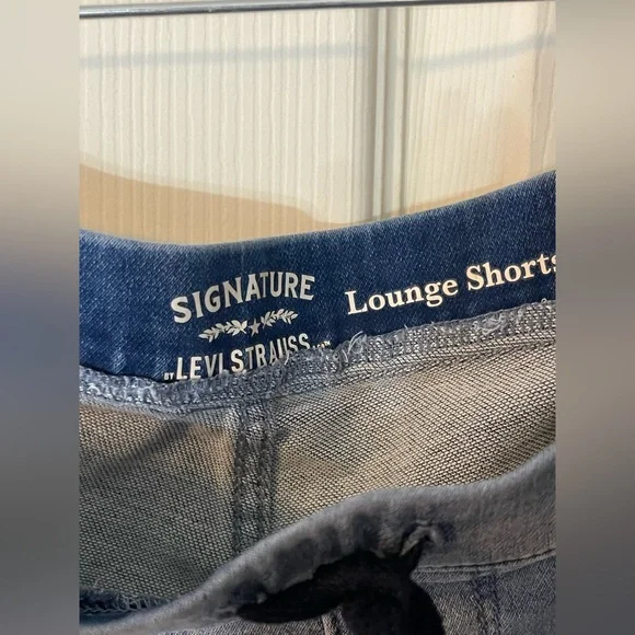 Signature by Levi Strauss Lounge Stretch Jean Shorts Casual Style Size 10/30W - Picture 5 of 10